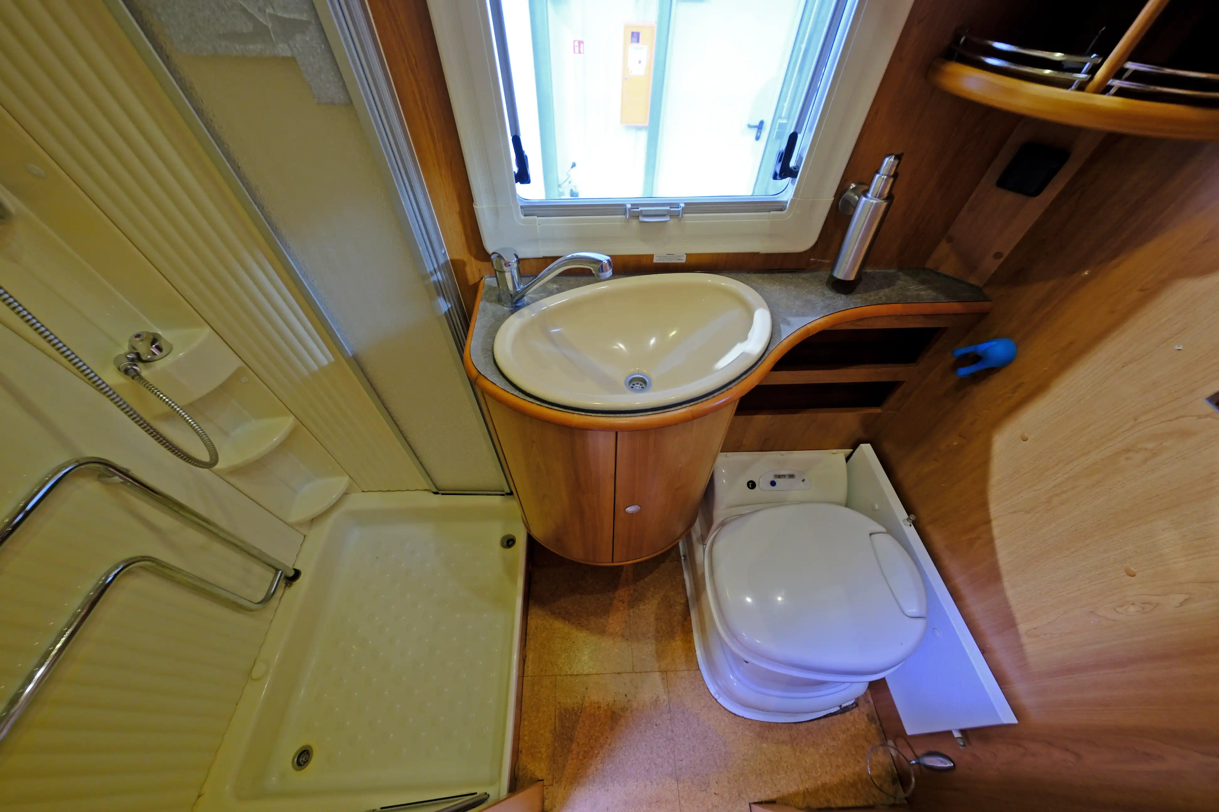 DETHLEFFS Globetrotter XXL A 8000
